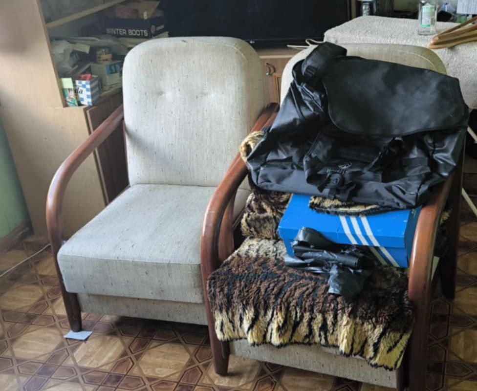 Oddam stół i fotele
