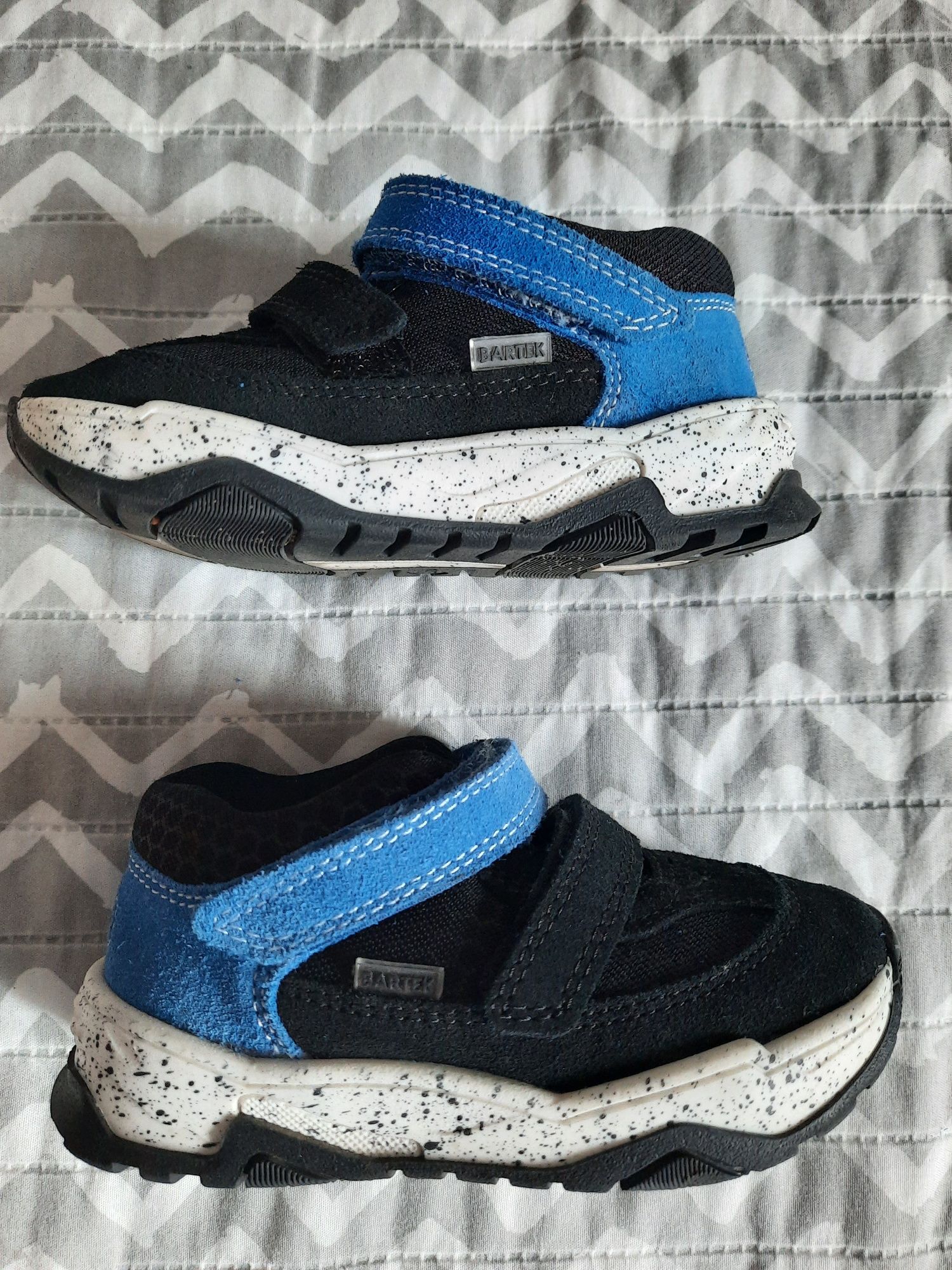Buty adidasy sneakersy chłopięce Bartek r. 23. Stan idealny