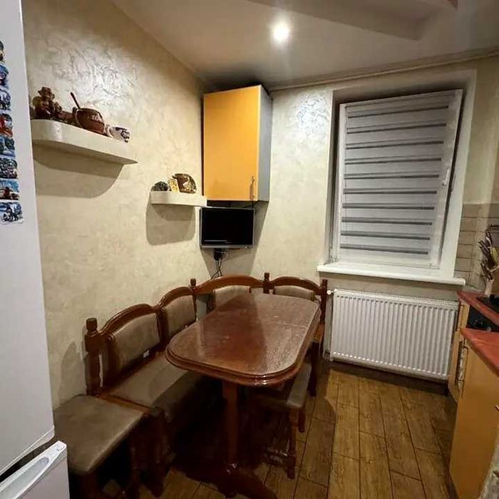 Оренда 3 к квартири на Чернівецькій