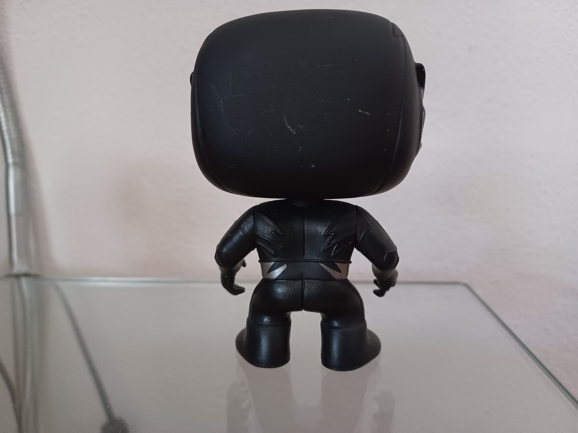 pop figure zoom black