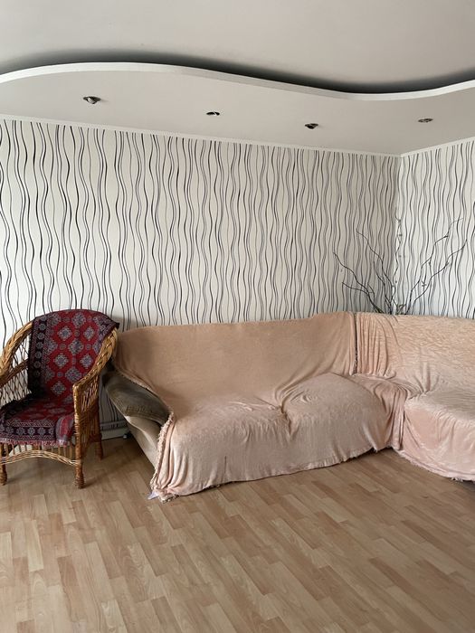 Продам  квартиру г. Покров. Днепропетровская обл.