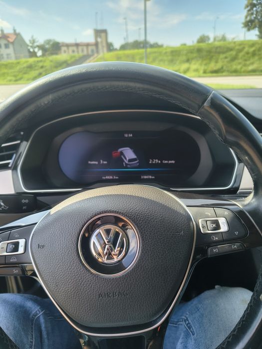 Sprzedam Vw Passat B8 kombi.