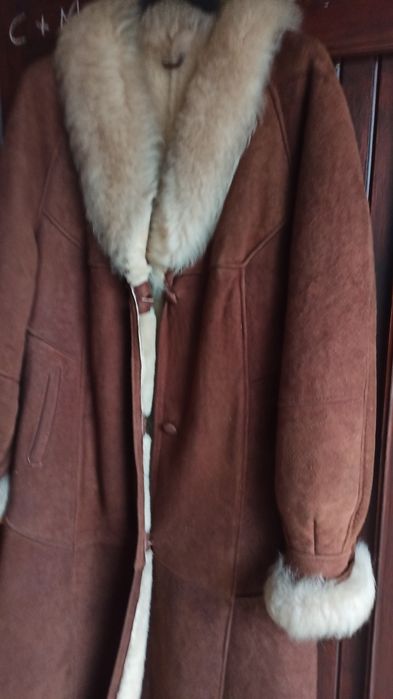 Płaszcz ze skóry baraniej
