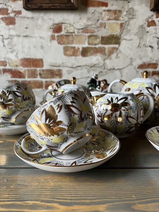 Чайный сервиз «Золотая ромашка» ЛФЗ. СССР.