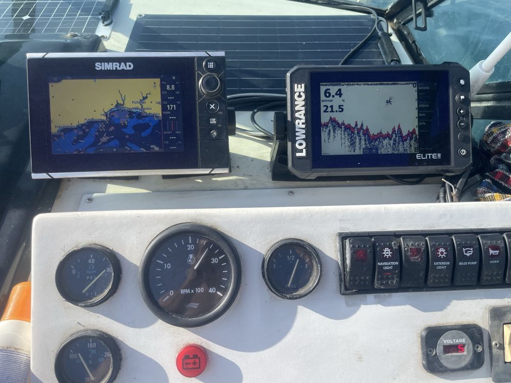 Barco cabinado Diesel