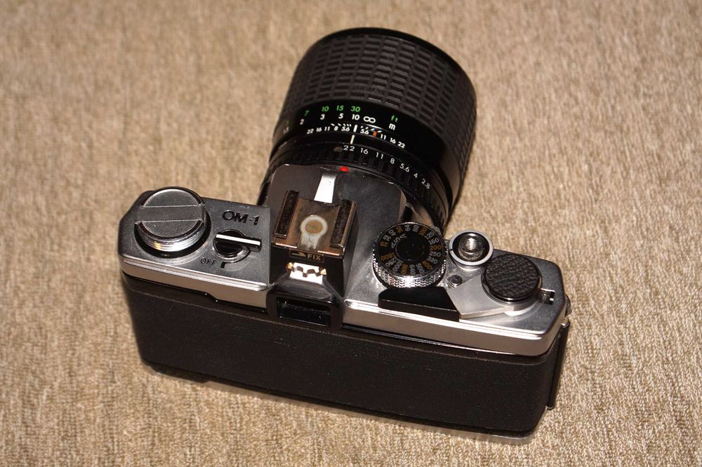 Olympus OM-1 + Sigma 35-70 f/2.8-4