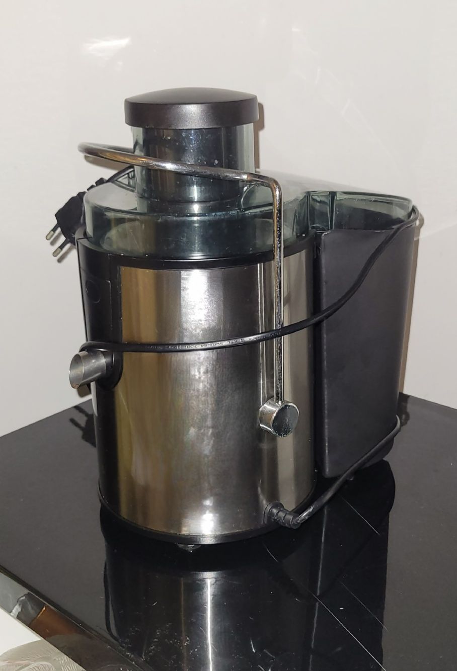 Máquina de Fazer Sumos Naturais – Tristar