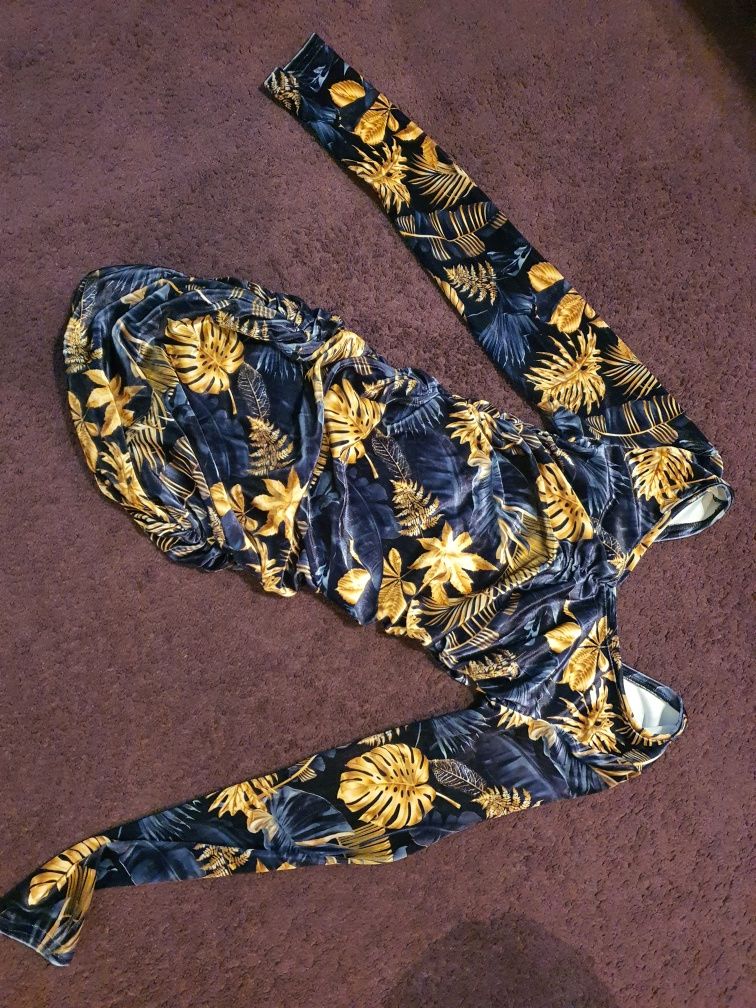 Sukienka welurowa