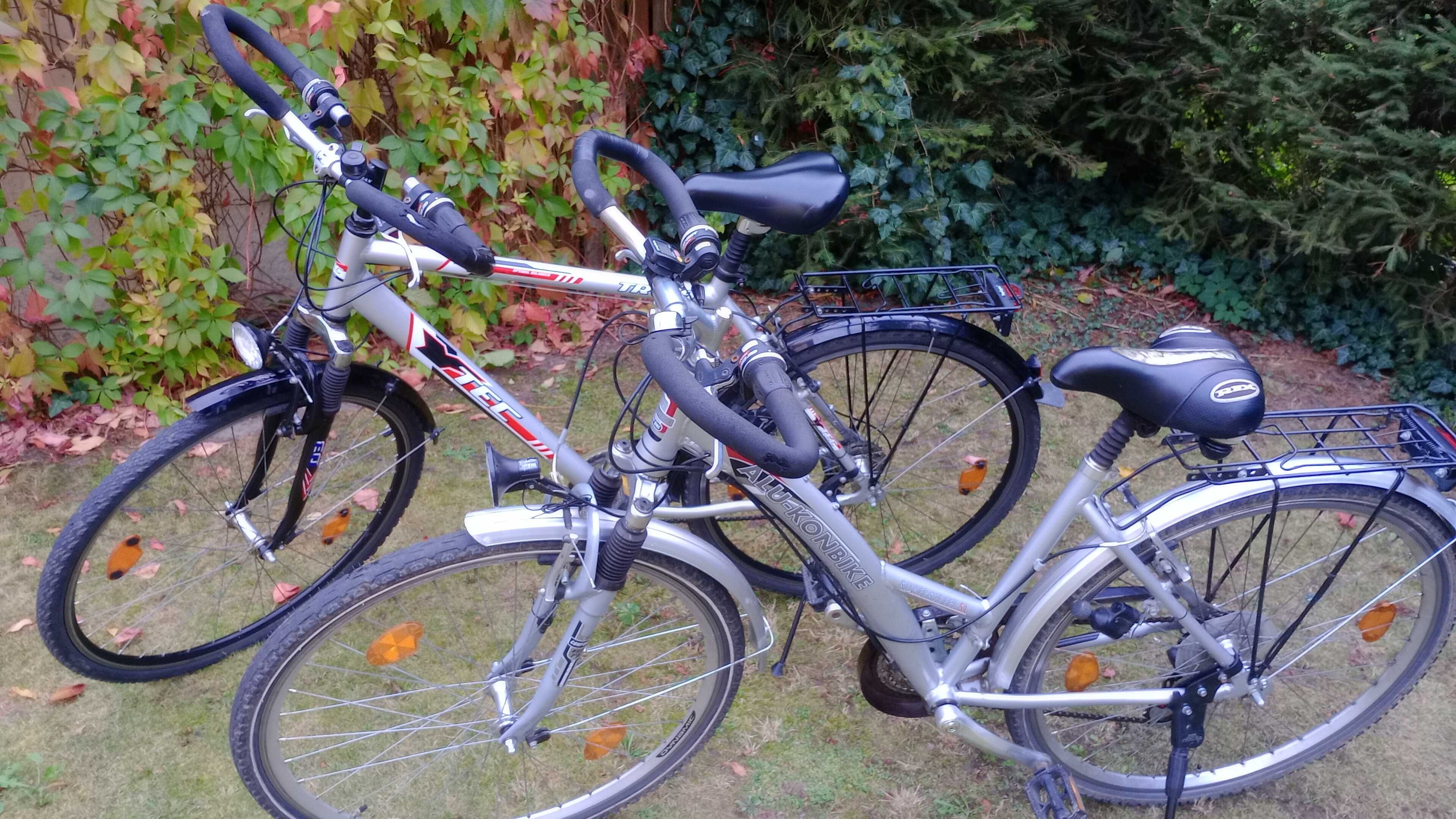 Dwa rowery treningowe.