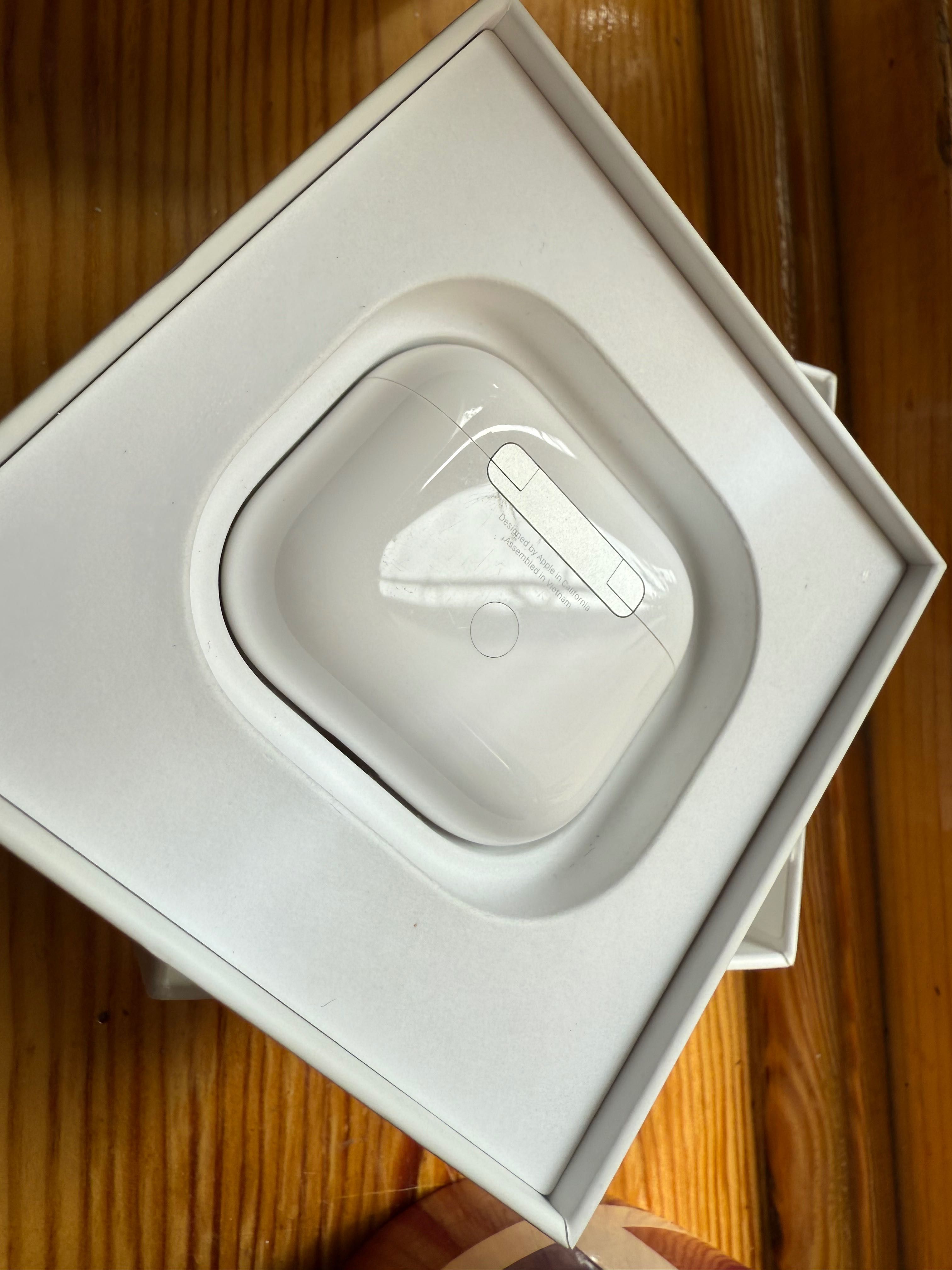 Case etui ładujące AirPods 3 słuchawki Apple