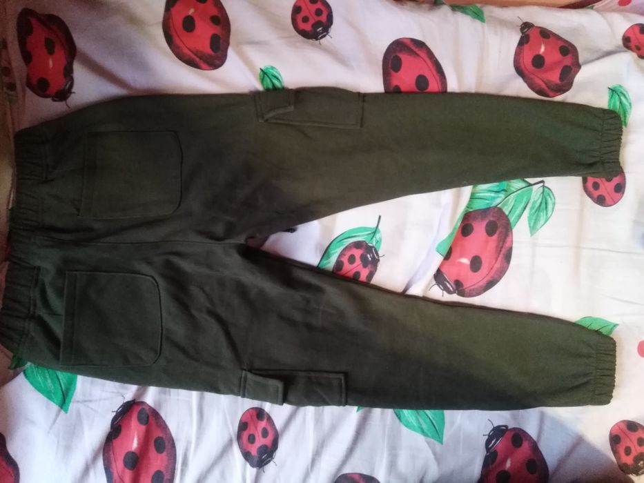 Штаны на флісі нові