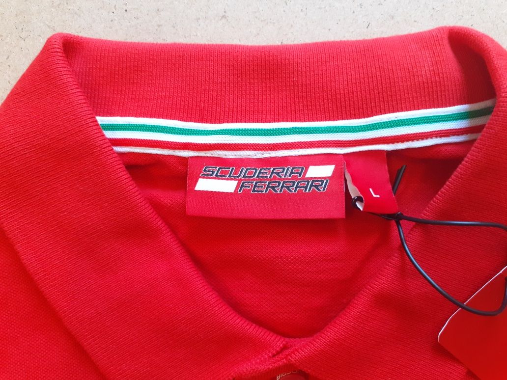 Koszulka polo Scuderia Ferrari.