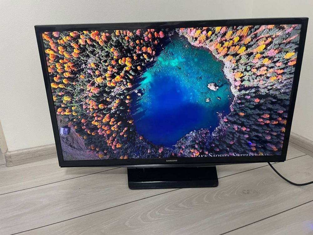 Телевізор SAMSUNG 32 простий