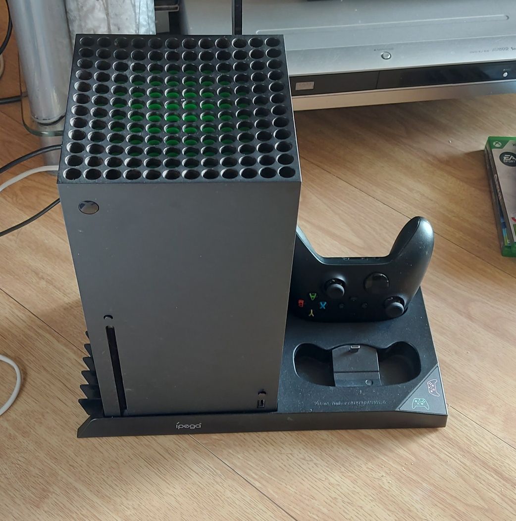 XBOX Series X, Gry. Pad, pudełko, PS5, PlayStation