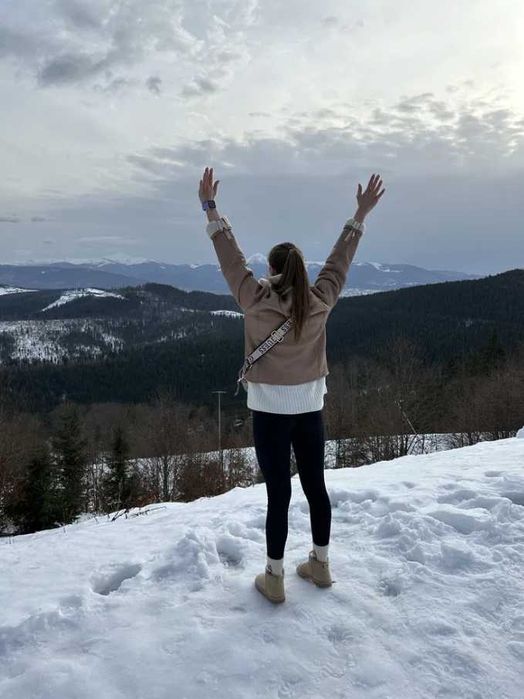 Дублянка жіноча (зима) в чудовому стані