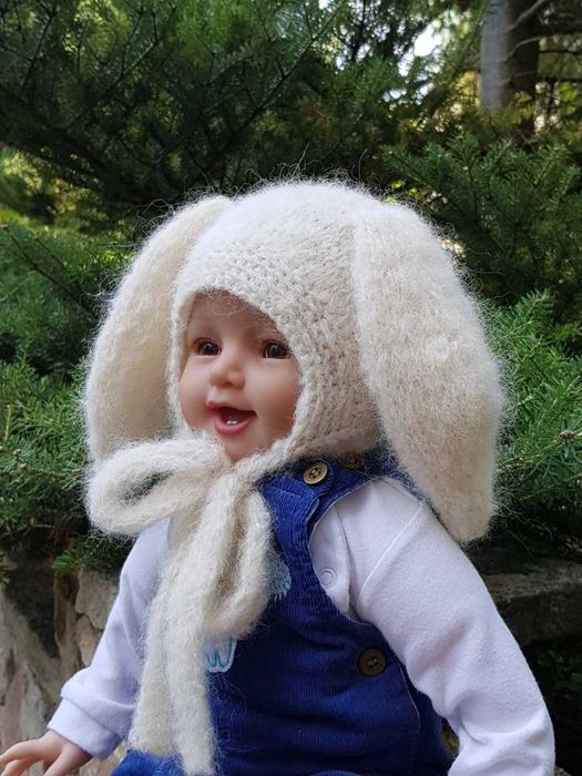 Czapka Bonetka Biały Króliczek – rękodzieło z alpaki i merynosa 42/44