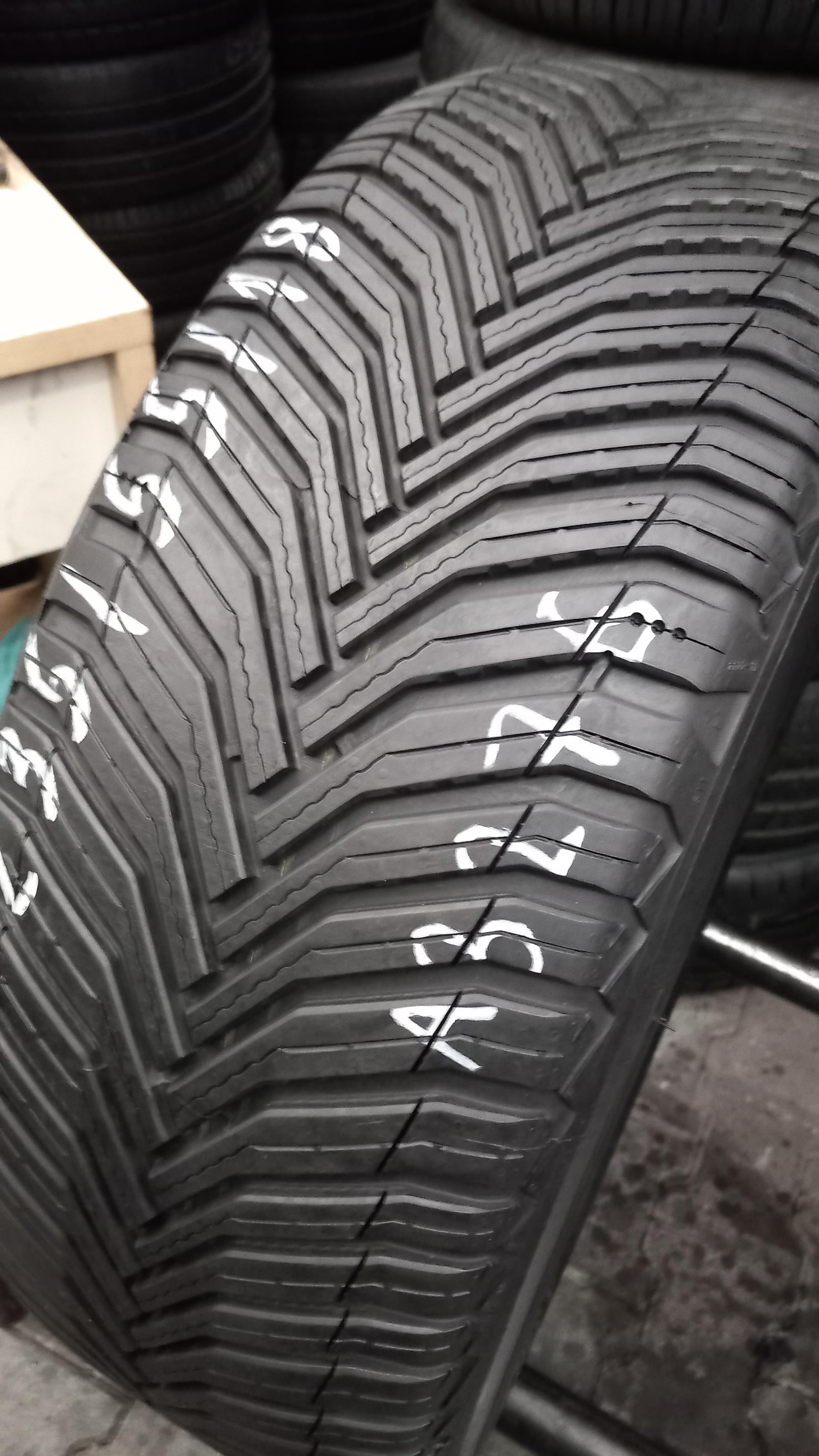 235/55/18 Michelin CrossClimate 2 104H