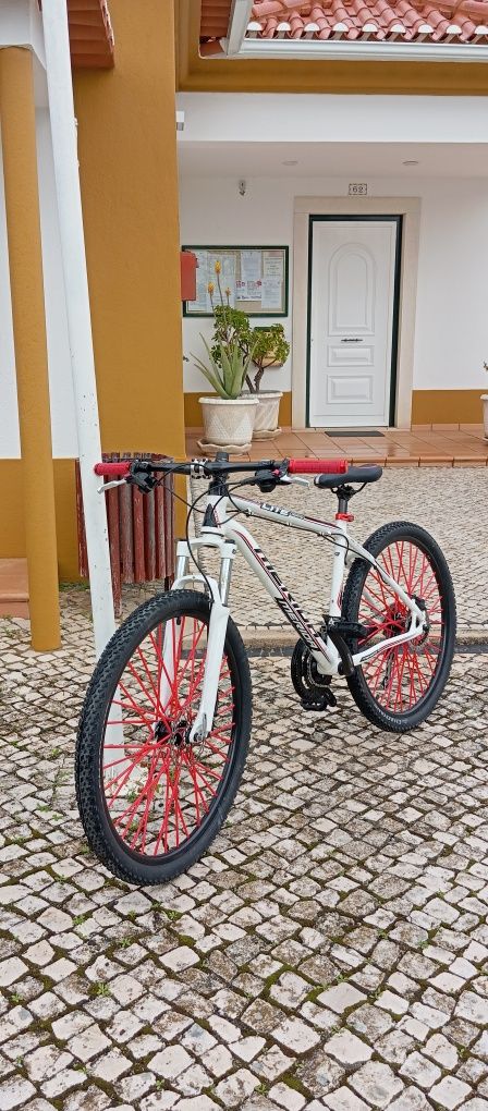 Bicicleta - como nova