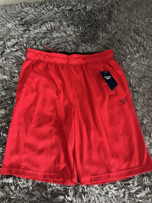 Nowe, męskie krótkie spodenki Reebok- rozmiar M
