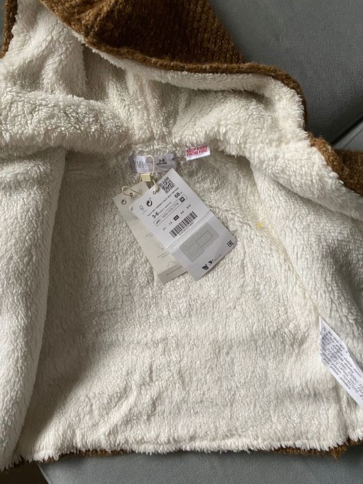 Sweterek kurtka dziecięca ZARA nowa z metka rozmiar 68 z kapturem