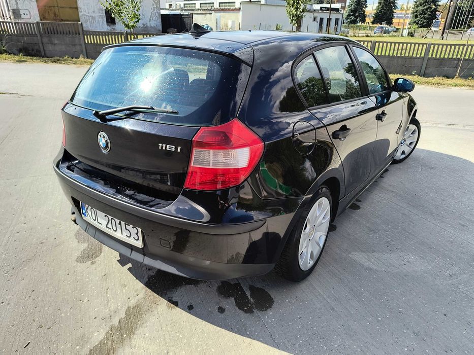 BMW seria 1.     1.6 B