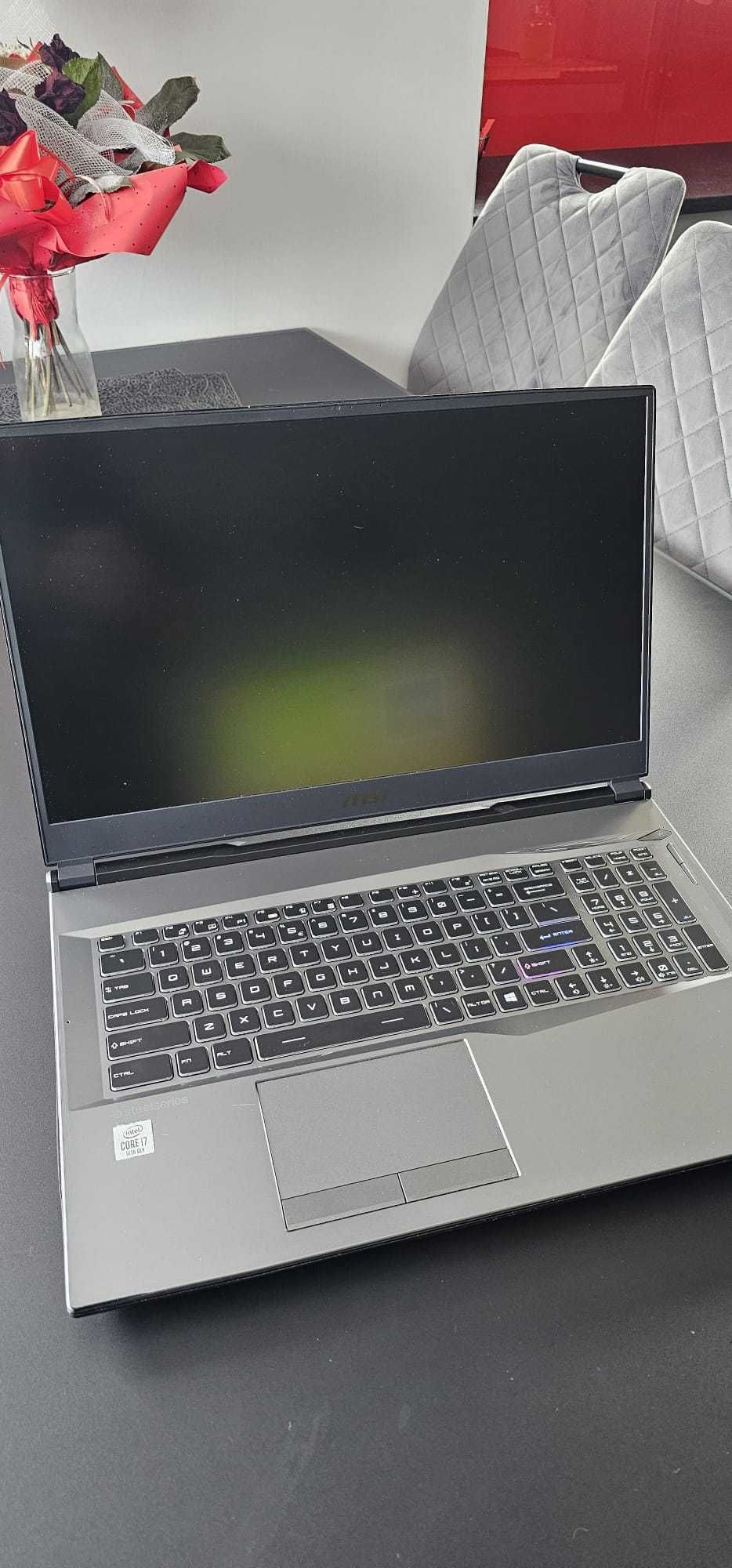 Laptop MSI dysk 250 GB