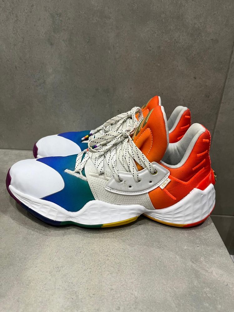 Buty Adidas Harden Vol. 4 Pride rozmiar 41 1/3.