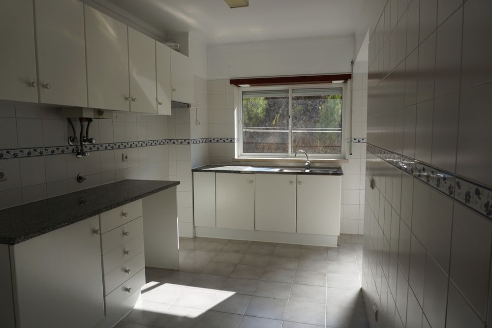 Arrenda-se Apartamento T3 – Espaçoso e Luminoso em Eiras