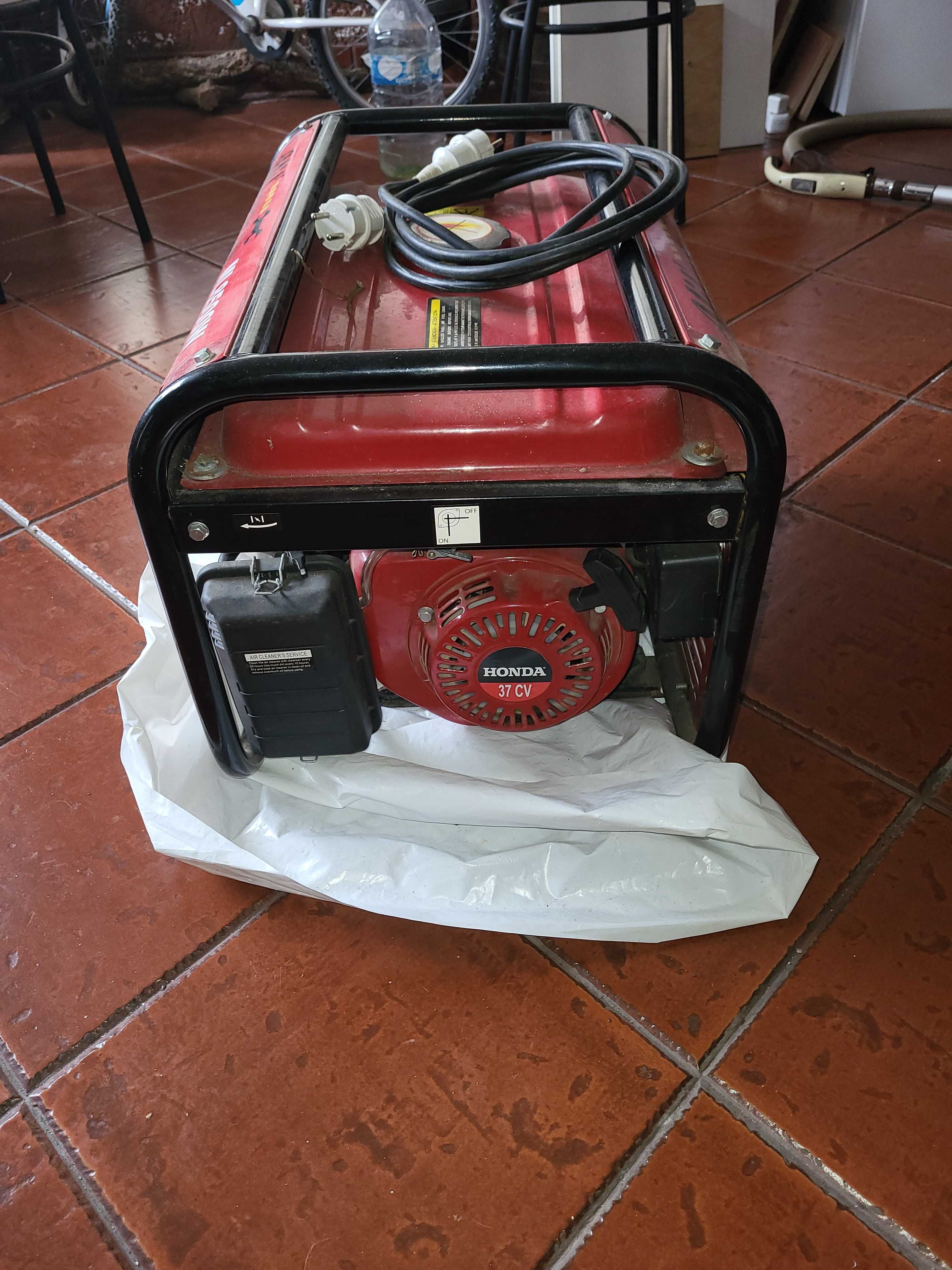 Gerador a gasolina
