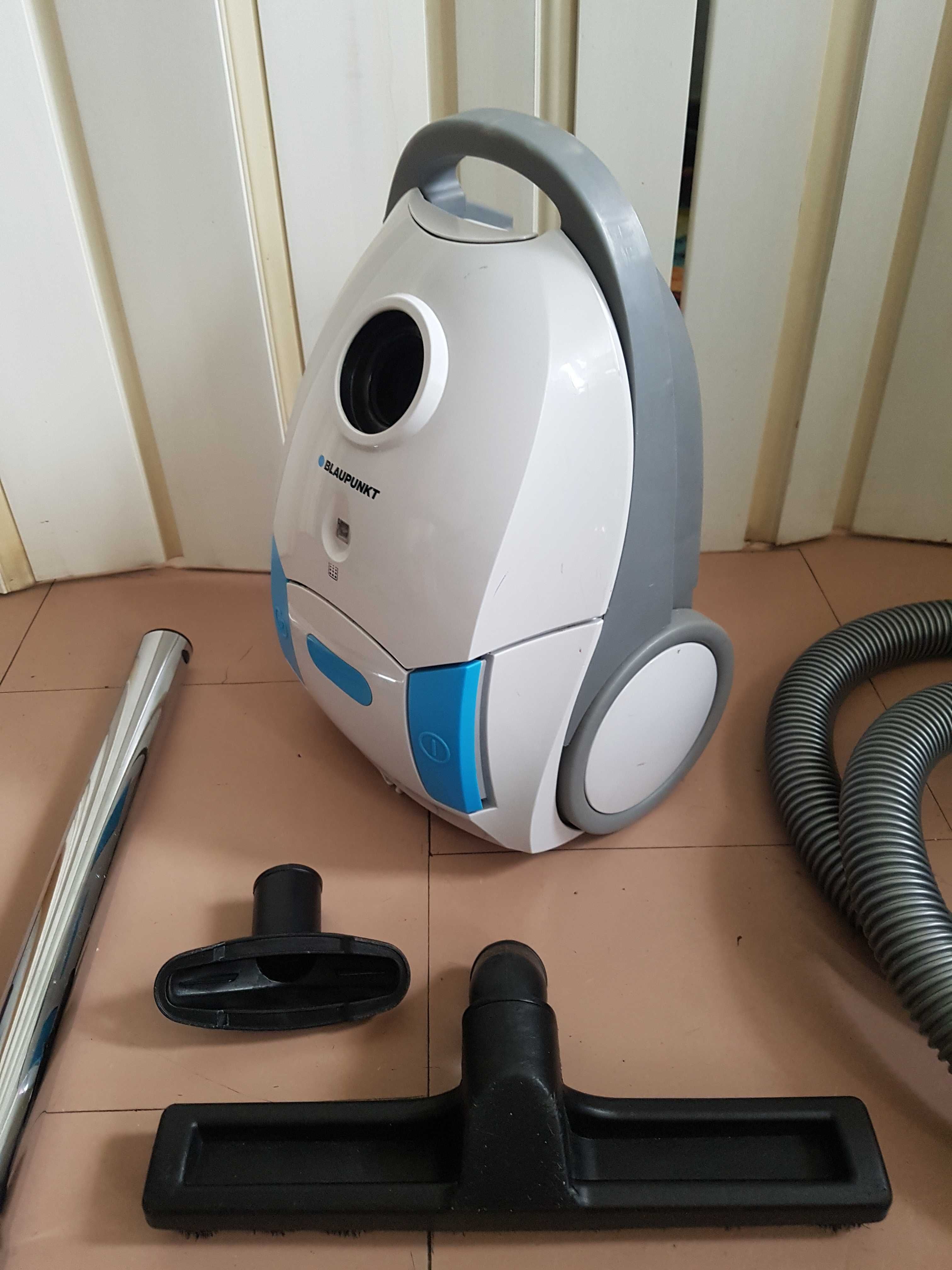 Odkurzacz Blaupunkt VCB201 . 700 W oszczędny .