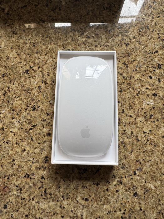 MacBook M1 + Magic mouse + USBc hub (sem uso nenhum)