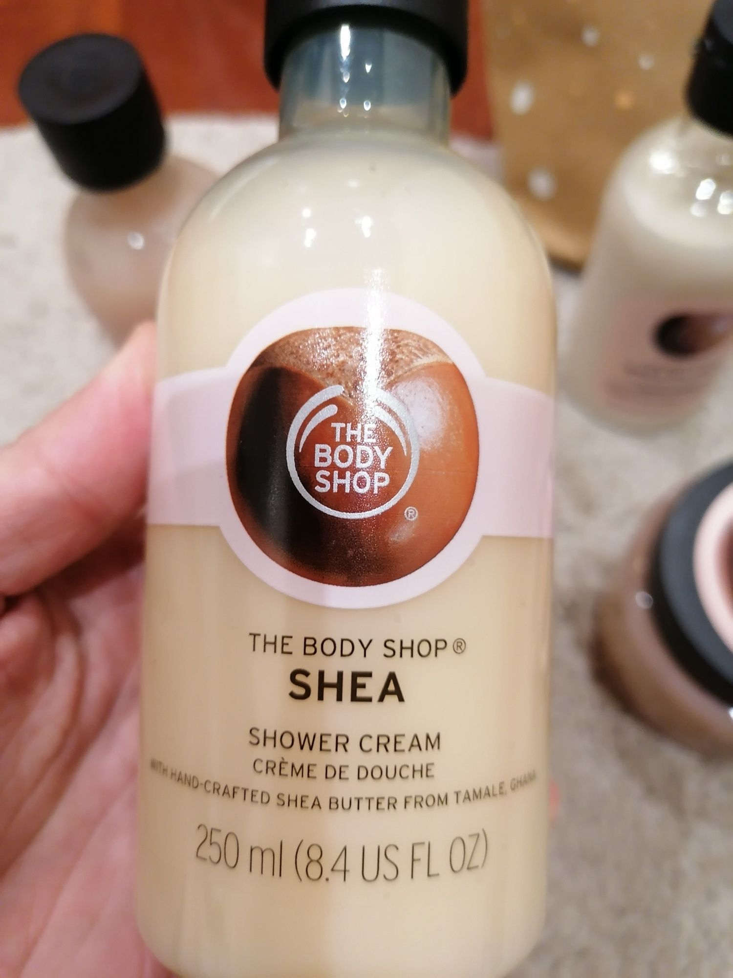 Body shop - Nourishing Shea Ultimate Gift Bag