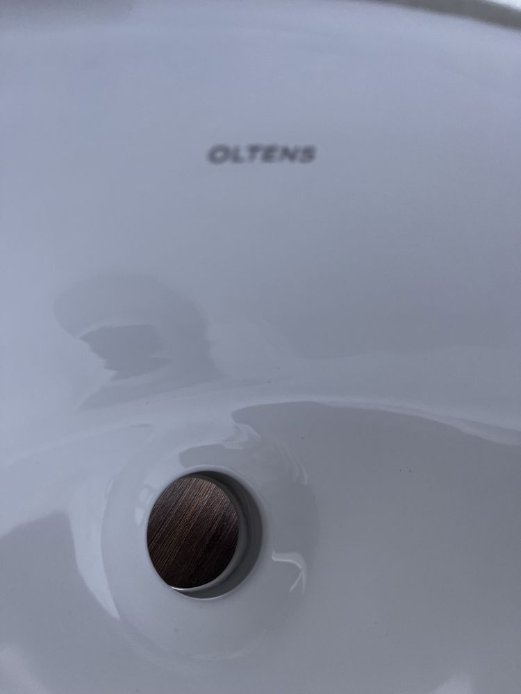 Oltens Mana umywalka 46x38 cm podblatowa owalna biała
