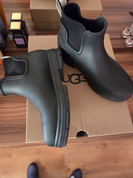 Оригінальні чорні жіночі гумові чоботи UGG Droplet