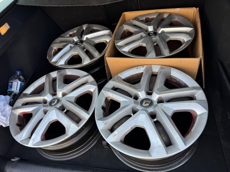 Vende-se: Jantes de Ferro Aro 16 para Renault (e compatíveis!