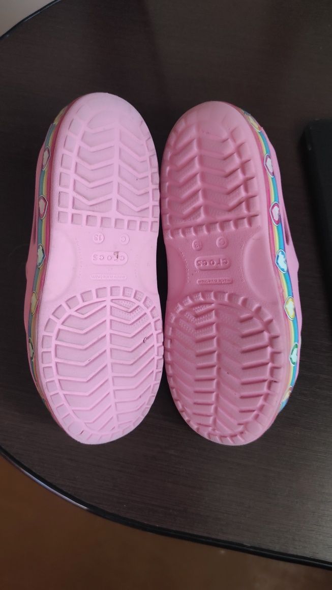 Продам Crocs в хорошем состоянии.