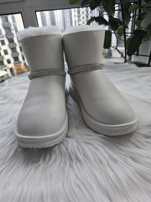 Дутики, угги, ugg жіночі Vitto Rossi