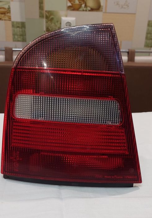 Стоп Octavia лівий ліхтар червоний