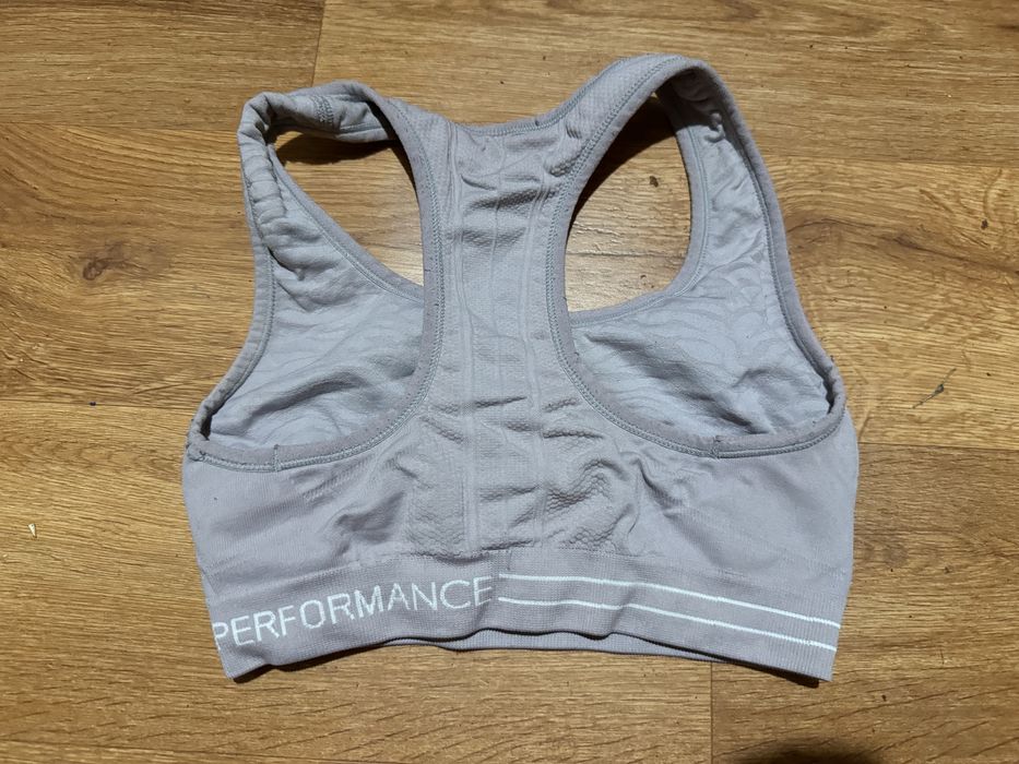 топик и майка Calvin Clean/Nike для фитнеса