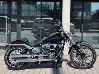 Harley-Davidson Softail Breakout Nowy model 2025. Silnik 117 cali z kontrolą trakcji. Dostępny od ręki.