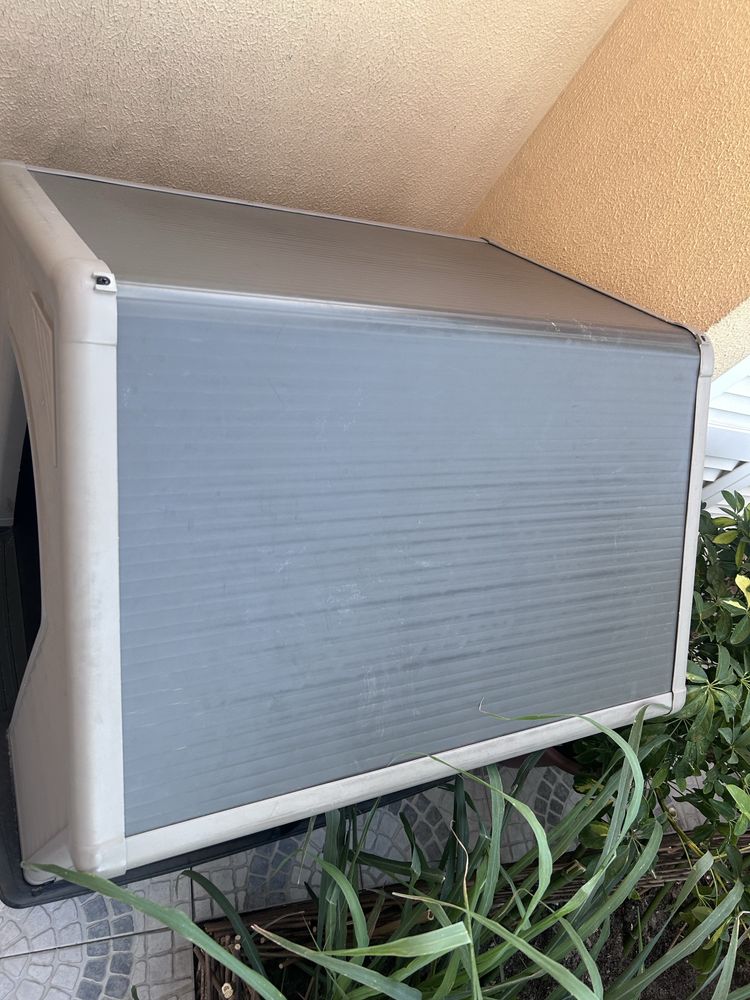 Vendo casota de cão excelente estado