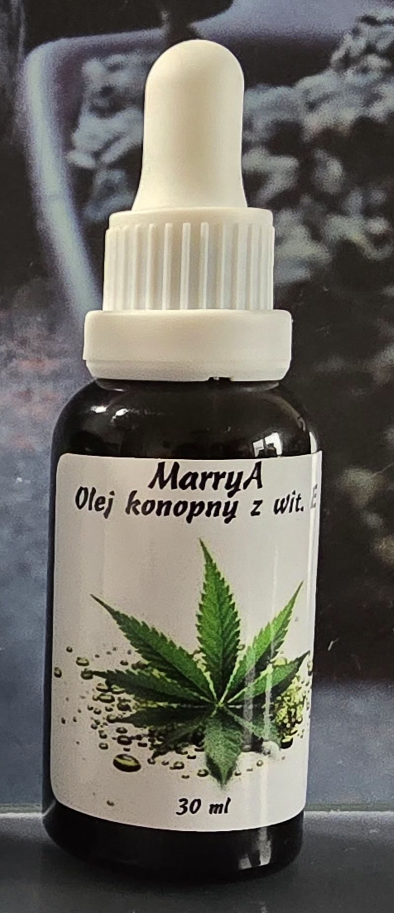 Olejek konopny z Wit E.