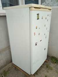 Холодильник Venus