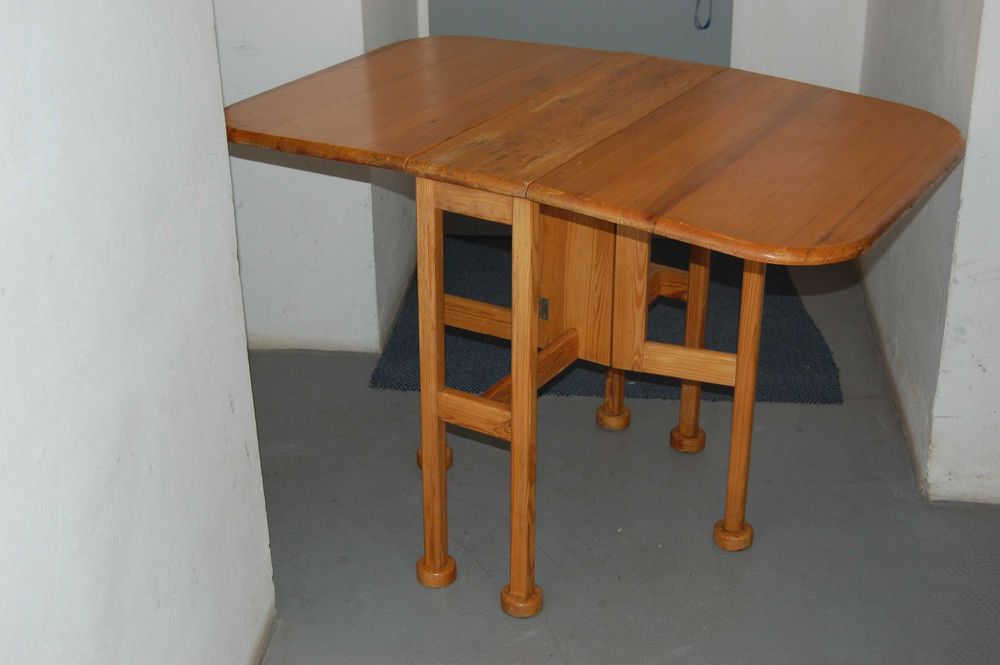Stół kuchenny, drewniany, składany - PRL