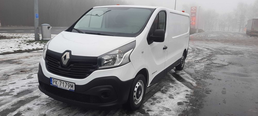 Renault Trafic 3  2015r. foteli 2 LONG Zabudowa 2 x Webasto 29.000+vat