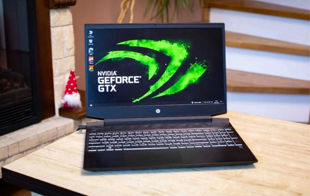 Laptop gamingowy HP z Ryzen 7,  GTX 1650 4 GB oraz dyskiem SSD 512 GB