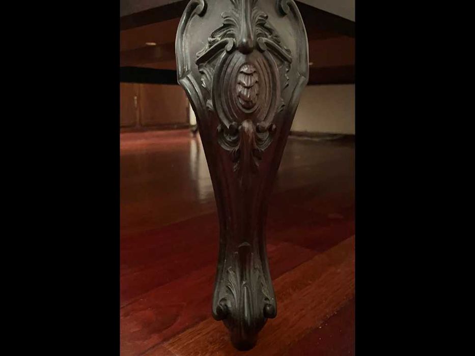 Cama de casal antiga/vintage de madeira escura