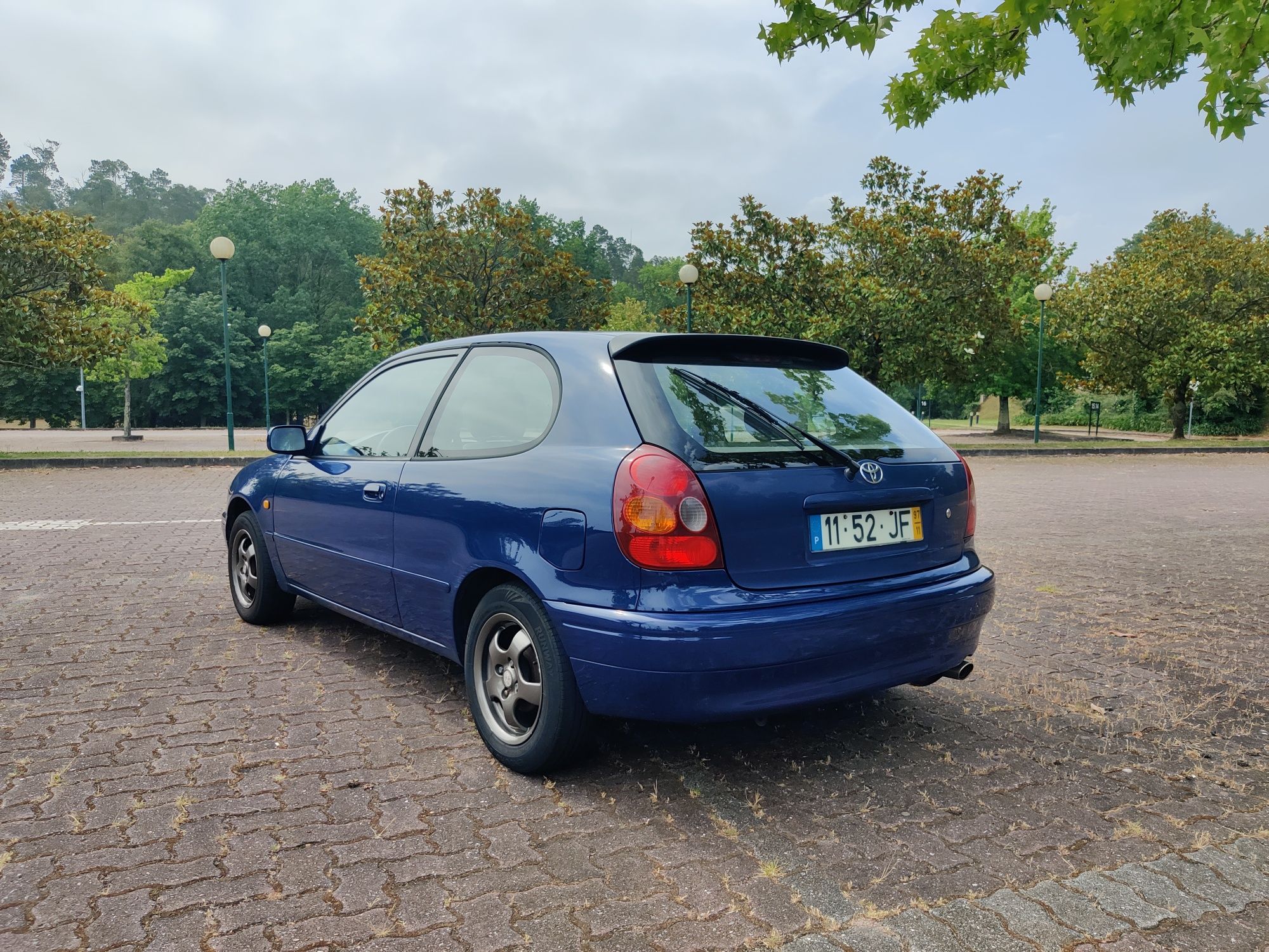 Toyota corolla 86cv gasolina
