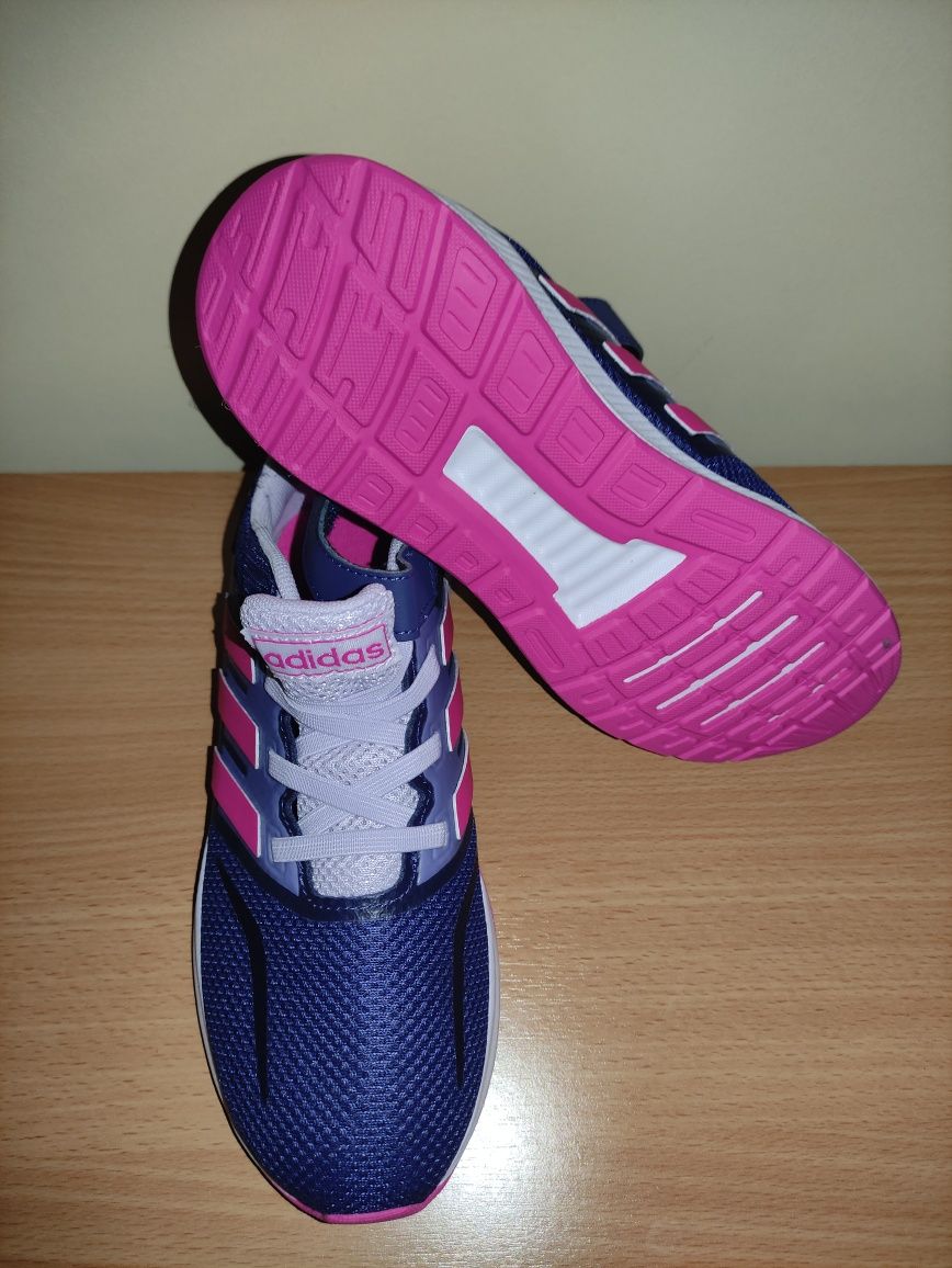 Sapatilhas Adidas novas