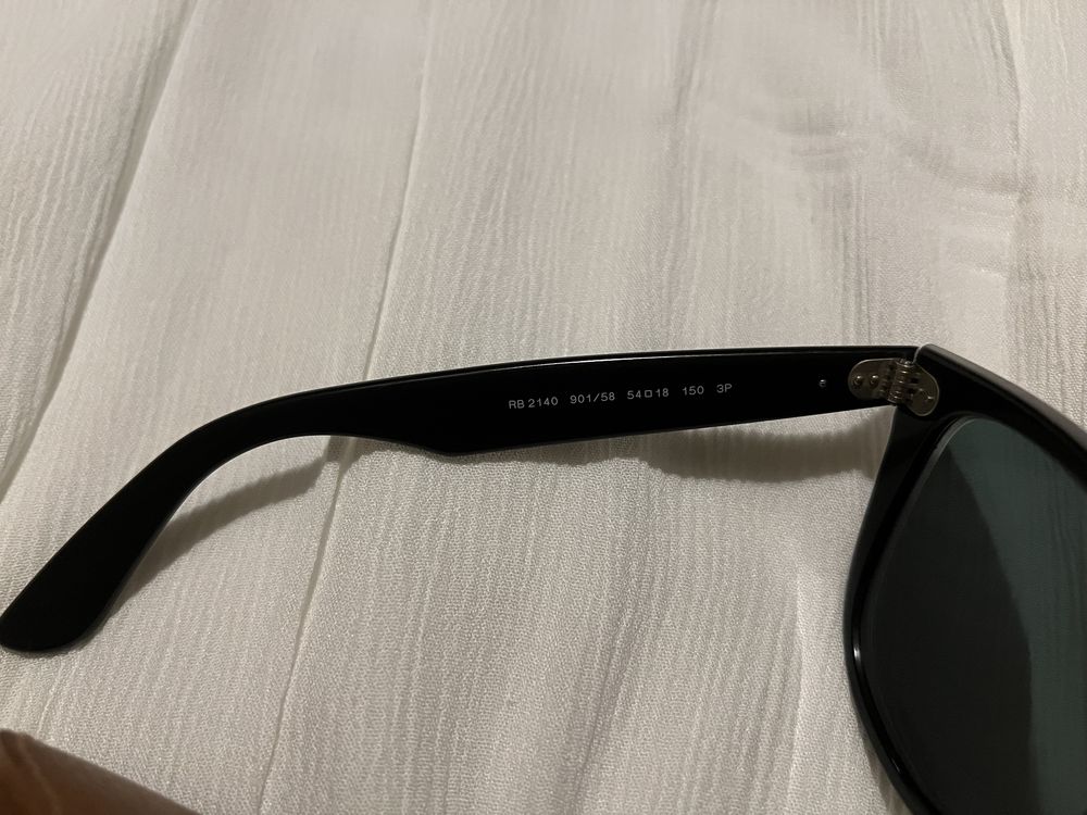 Ray-Ban wayfarer